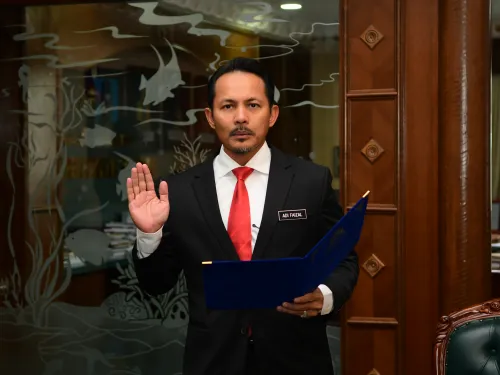 MAJLIS LAFAZ AKUAN TERIMA JAWATAN TYDP