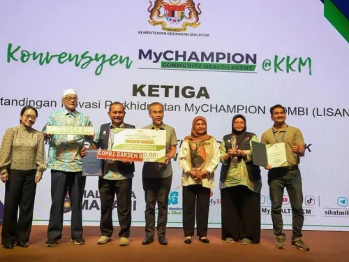 Pasukan COMBI Menang Pertandingan Projek Inovasi Perkhidmatan (Kategori Lisan)