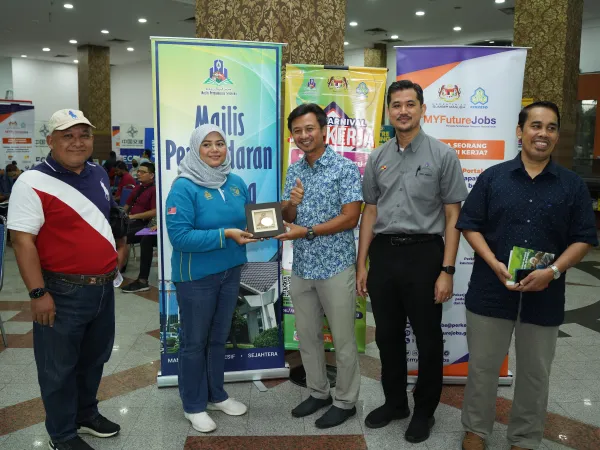 MINI KARNIVAL PELUANG PEKERJAAN