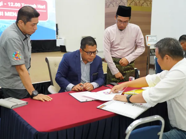 Hari Bertemu Pelanggan