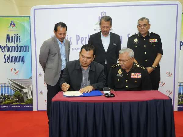 PELANCARAN IKRAR AKUR JANJI KONTRAKTOR MPS