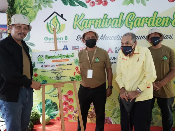 Karnival Garden 8