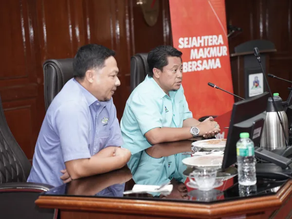LAWATAN MP KEMAMAN KE MPS