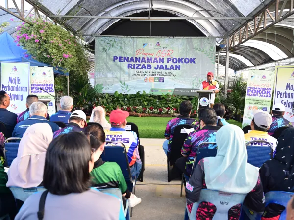 PROGRAM TANAM POKOK CSR RIZAB JALAN BERSAMA DAIKIN