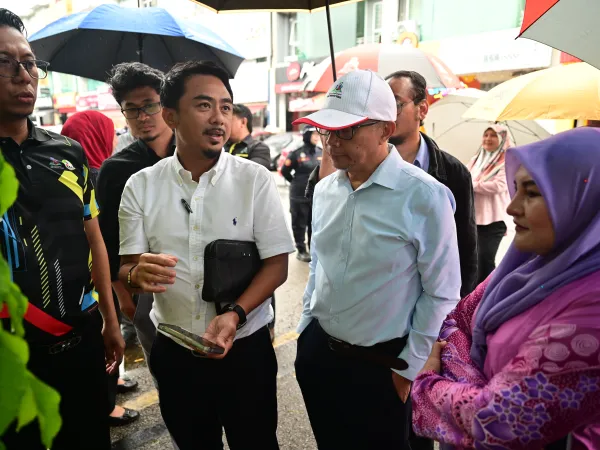 LAWATAN TURUN PADANG BERSAMA PENGURUSAN TERTINGGI