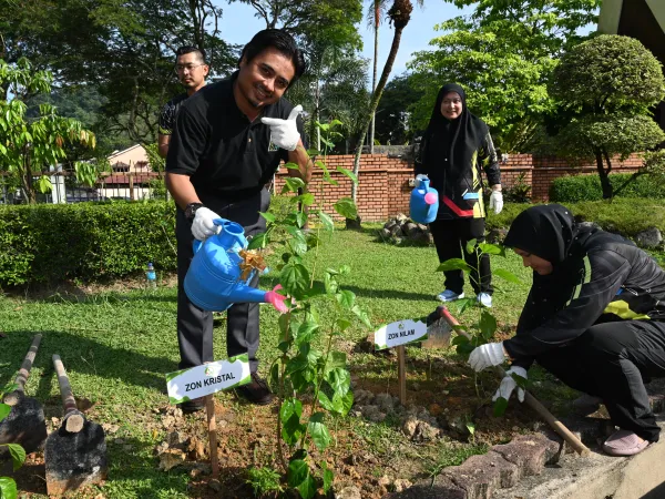 PROGRAM GOTONG ROYONG PERDANA EKSA