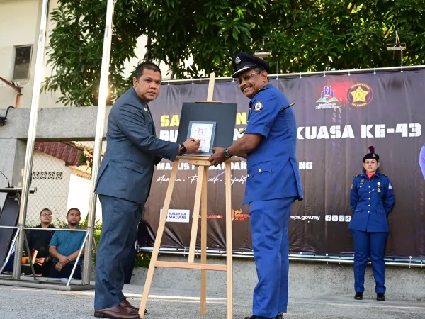 SAMBUTAN HARI PENGUATKUASA KE-43