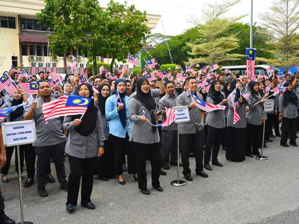 KEMPEN KIBAR JALUR GEMILANG PERINGKAT MPS
