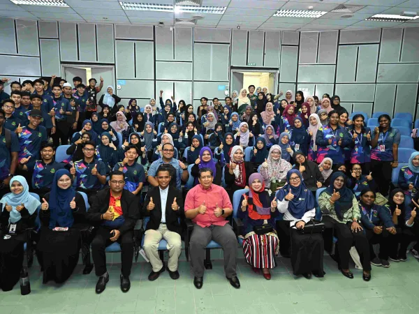 KOMUNITI PENDIDIKAN MPS -UIAM