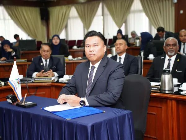 LAFAZ AKUAN TERIMA JAWATAN AHLI MAJLIS PENGGAL 2026-2027