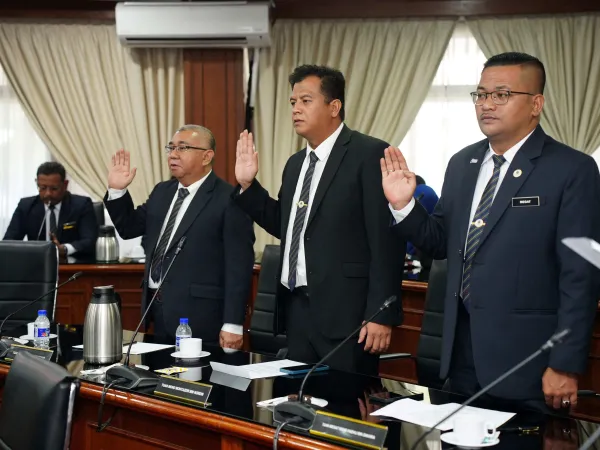 LAFAZ AKUAN TERIMA JAWATAN AHLI MAJLIS PENGGAL 2026-2027