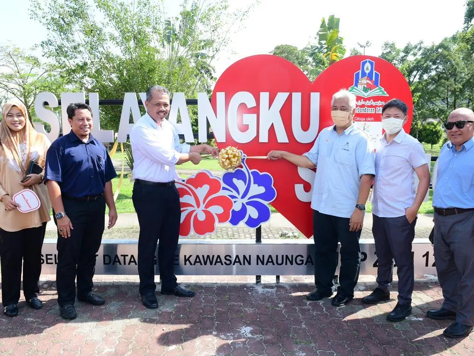 Perasmian Papan Tanda ‘Selayangku Sayang’