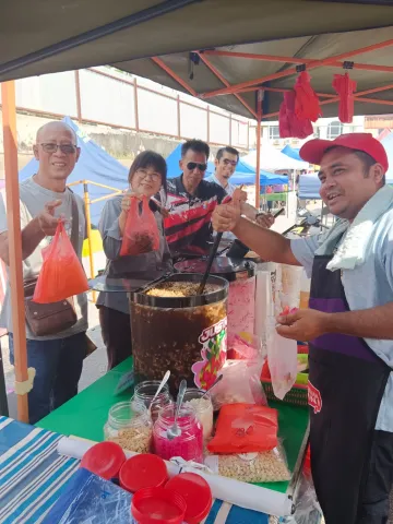 LAWATAN TURUN PADANG KE TAPAK BAZAR RAMADAN BANDAR RAWANG
